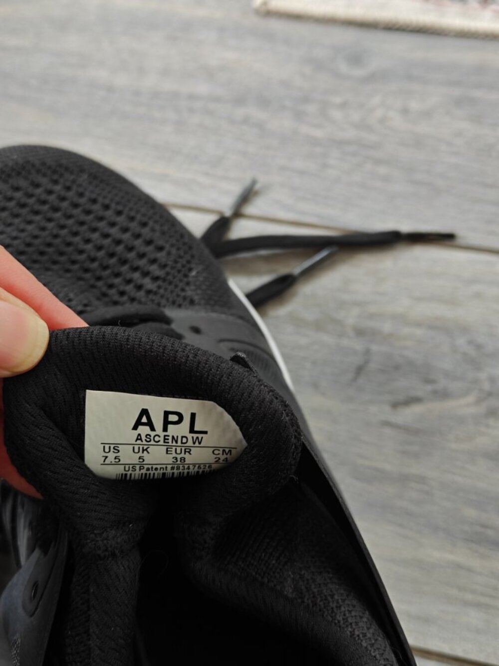APL Runners Size 7.5 - Picture 4 of 6